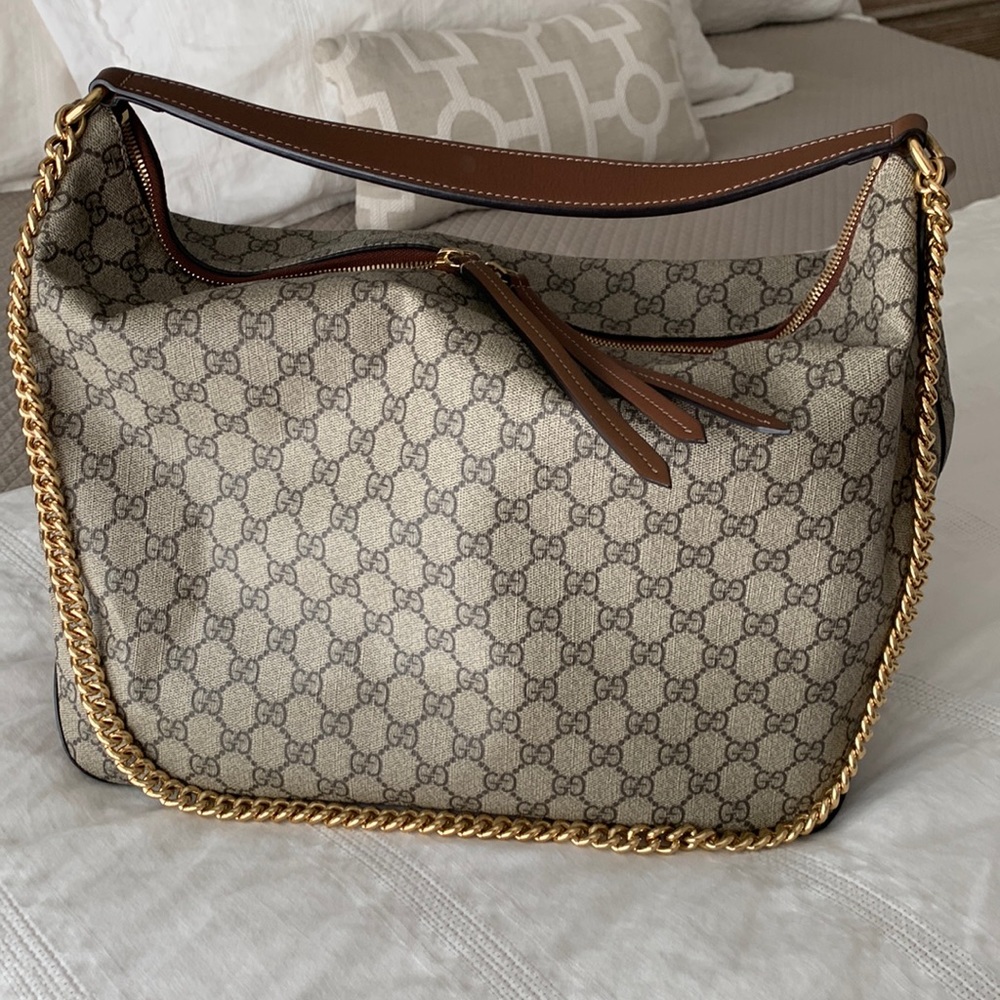 Gucci GG Supreme Monogram Large Linea Hobo